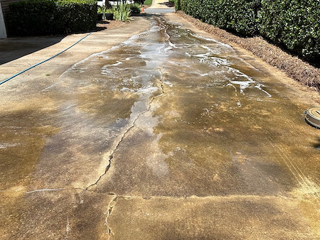 Huntersville Driveway Washing: How to Remove Tough Concrete Stains